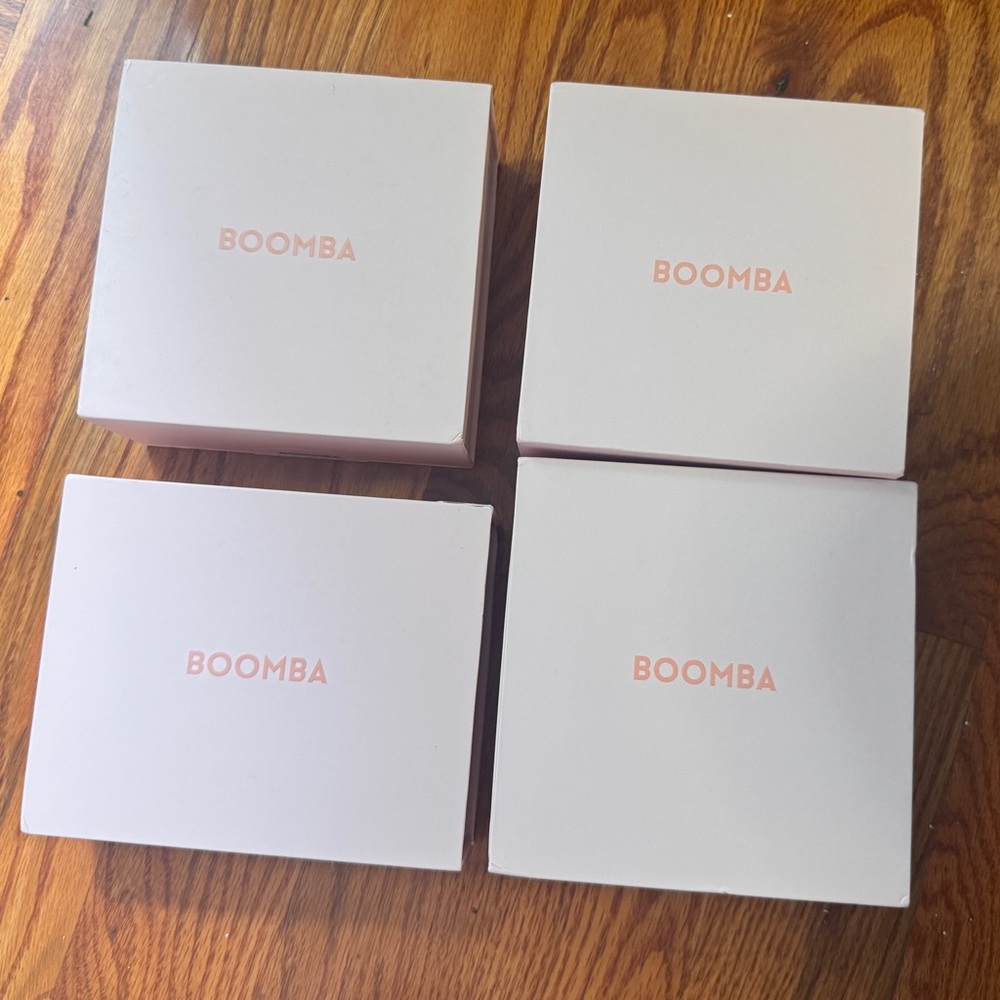 Boomba invisible bras, total of 3

(Demi sticky bra is sold) 
3 left!